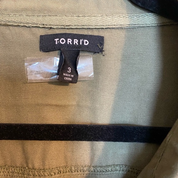 Women's Olive Green Studded Jacket - Picture 5 of 6